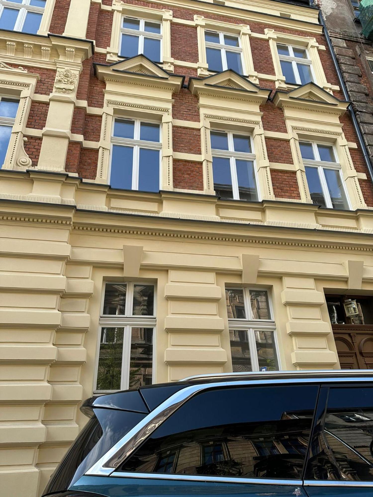 Tyzenhauz Siemiradzkiego Street Apartment Krakau